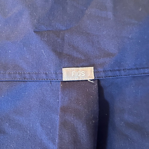 Figs Rafaela Technical Collection Navy Top - Picture 4 of 4